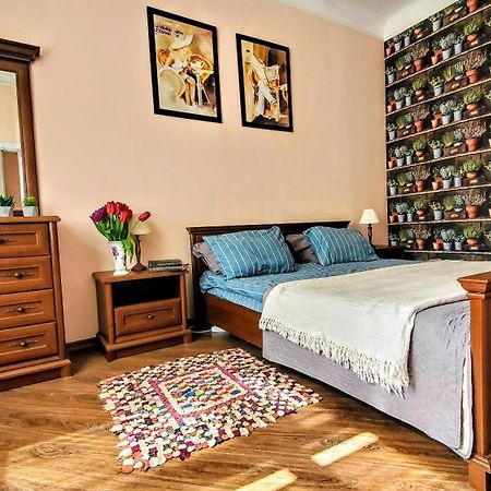 Kyiv Top Location 60M2 Apt In Old City Fast Wifi Selfchekin Екстериор снимка